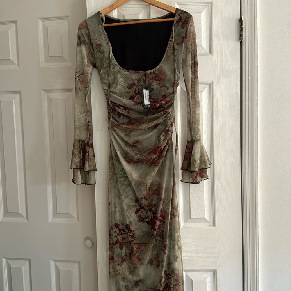 Floral flare sleeve backless mesh maxi dress